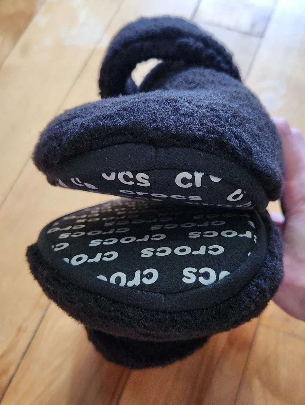 Crocs Classic Cozzzy Slipper in Black - W9 - Picture 11 of 11